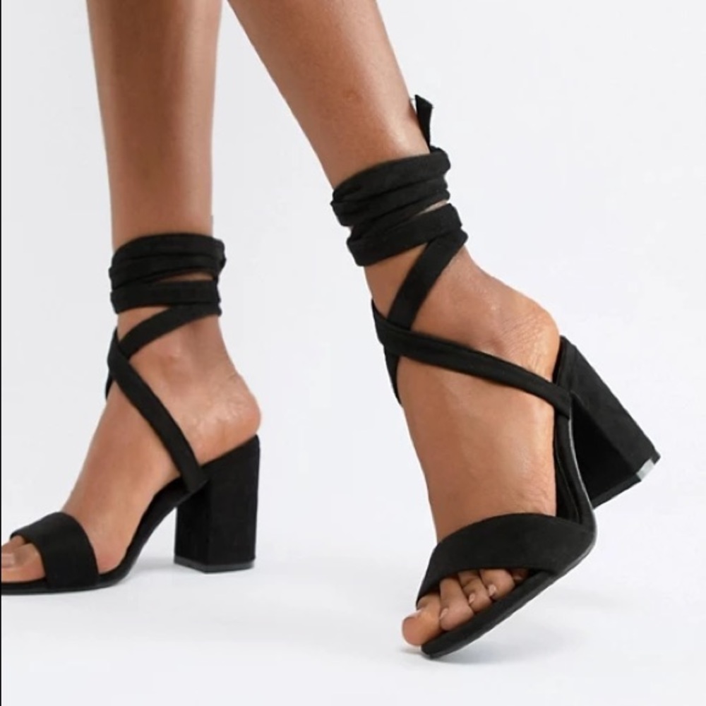 black block heel wrap up / tie leg shoes